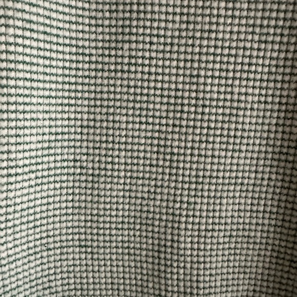 Aerie Women’s Oversized Green Sweater - Picture 2 of 3